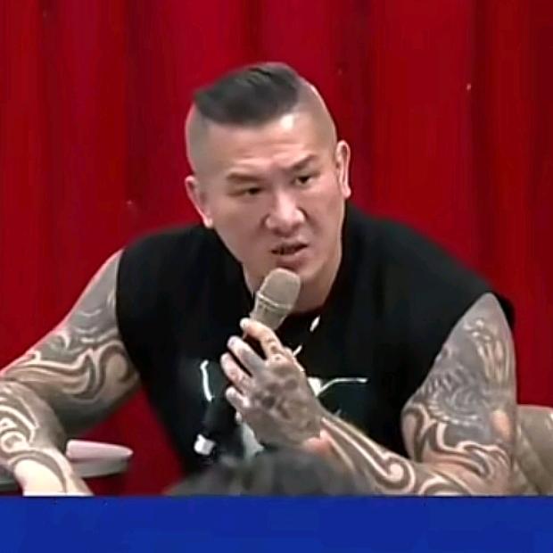 热血赤子馆长