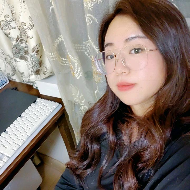 Ƶ.哇偶！Ꮤ o Ꮤ。