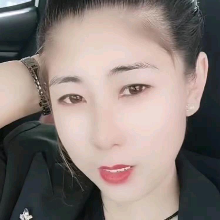 蓝蓝的梦 🌹🌹🌹