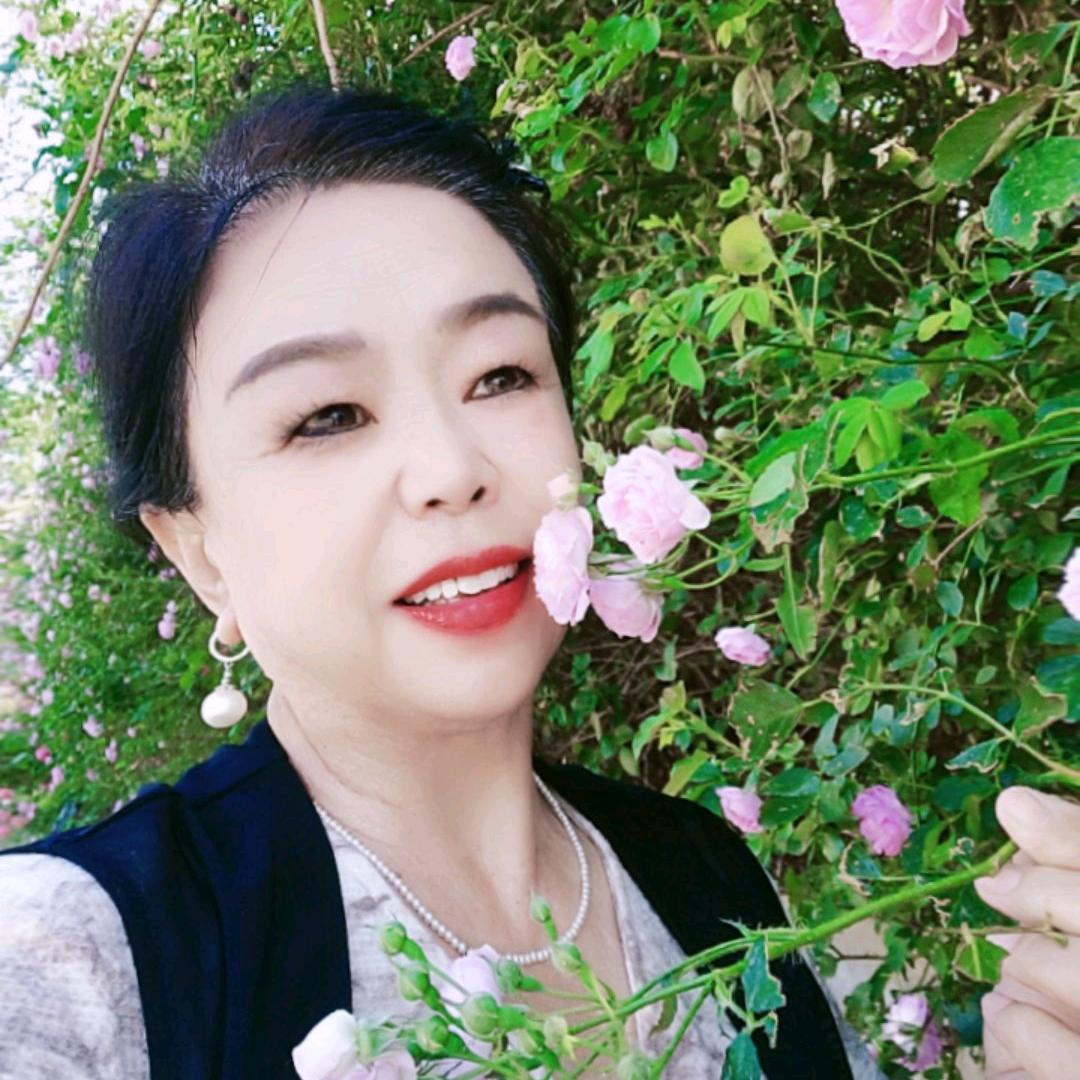 王玉英