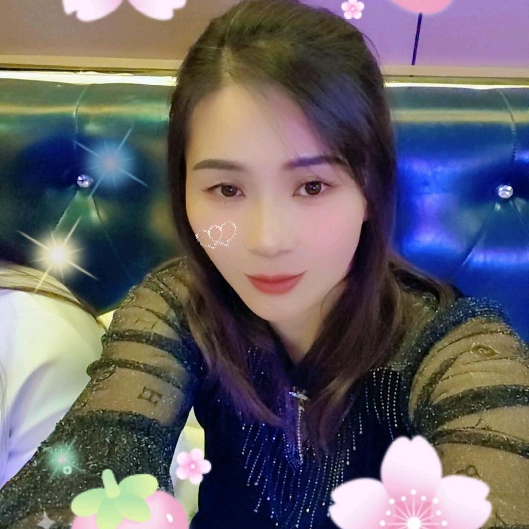 默默无言