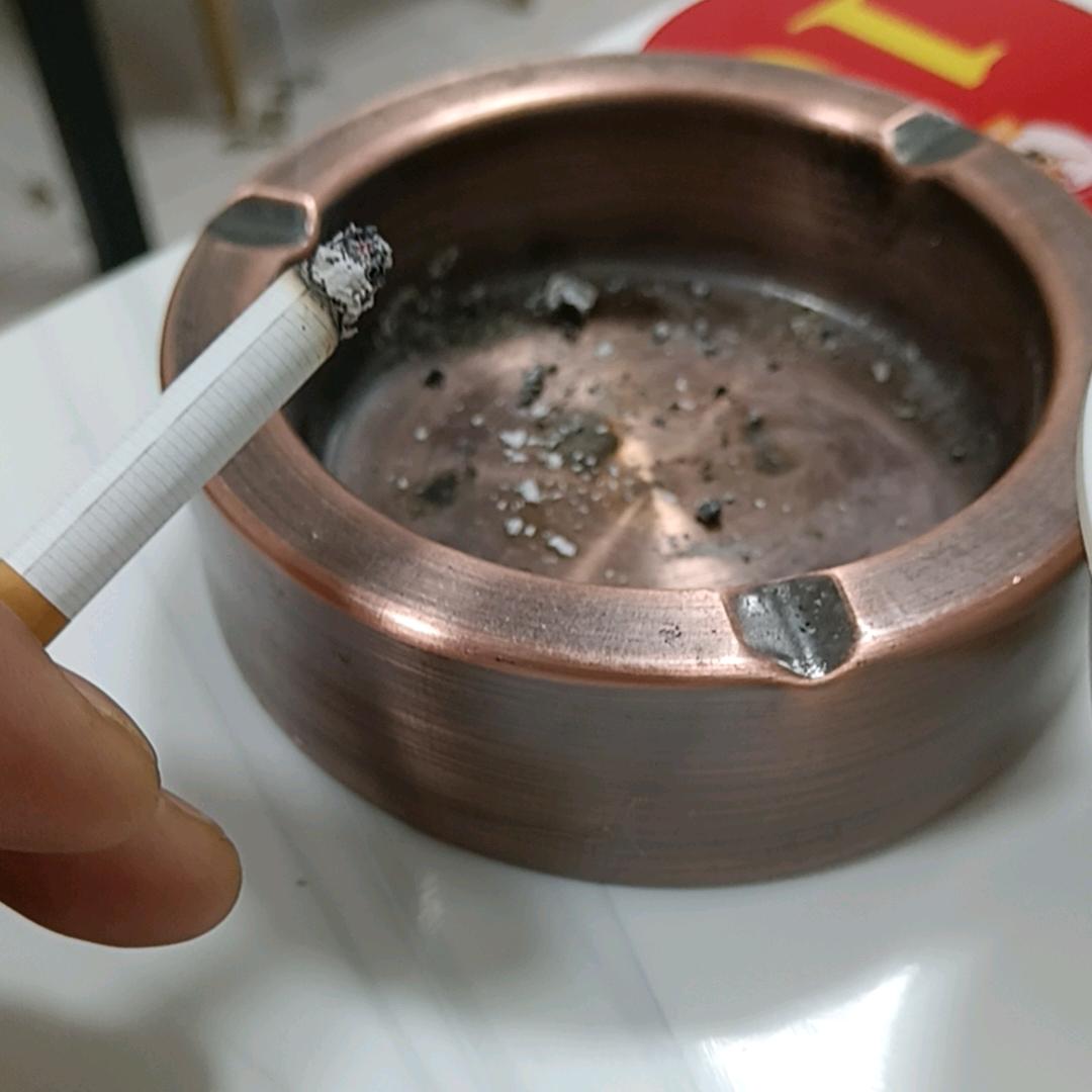 ღ正经人ོꦿ࿐