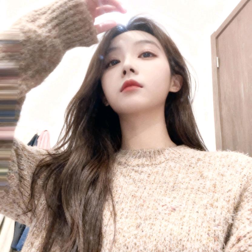 月 ·月🤍ྀི