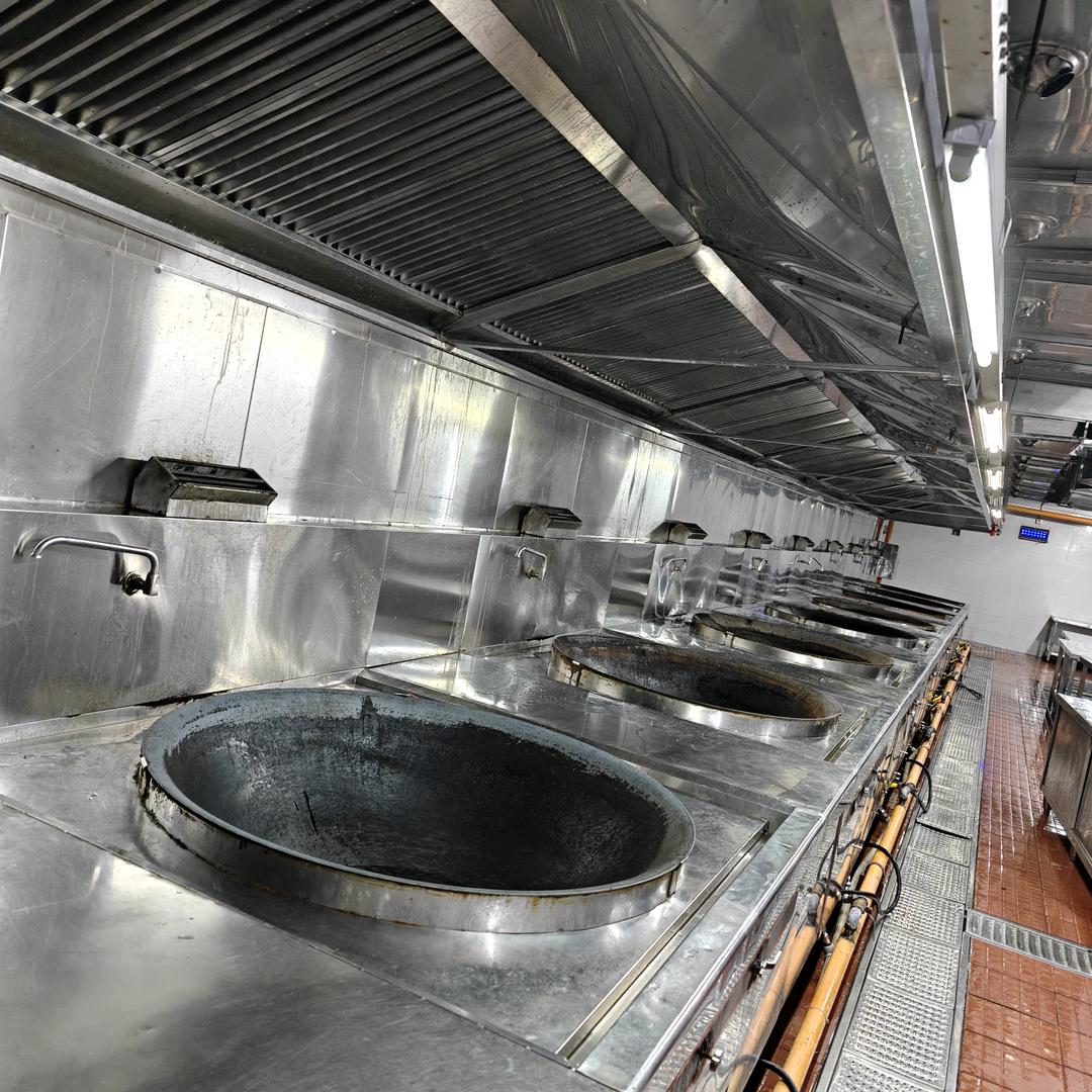 在广东洗厨房的李德胜