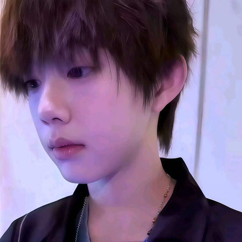 你眼角的泪痣🐾