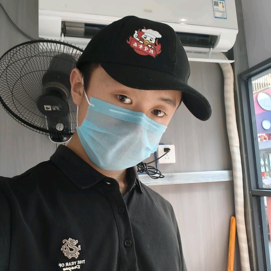 马踏樱花