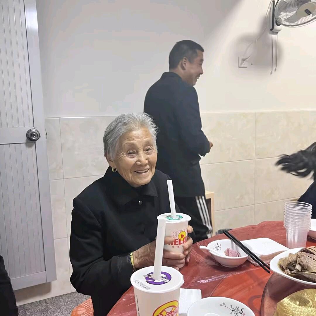 姚小妹和奶奶