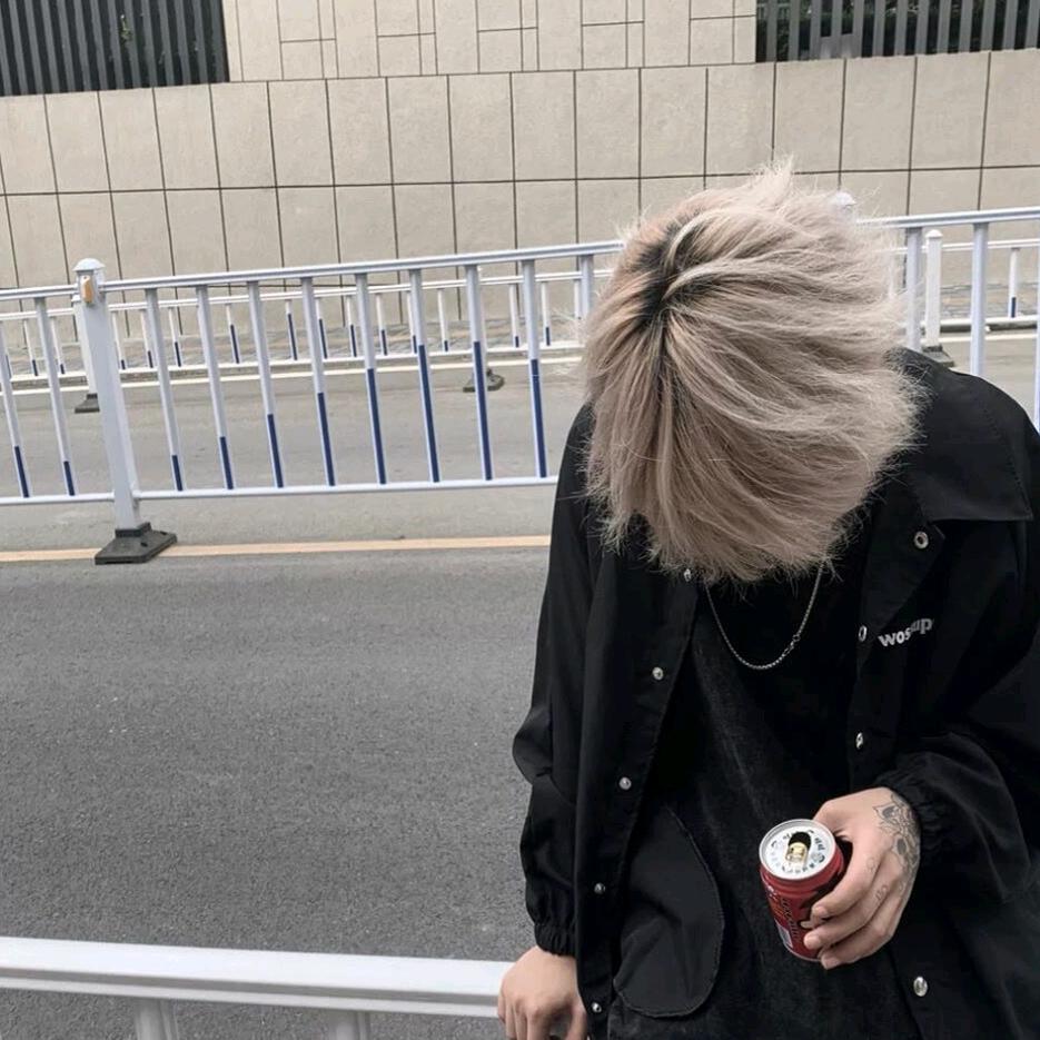 烦馘