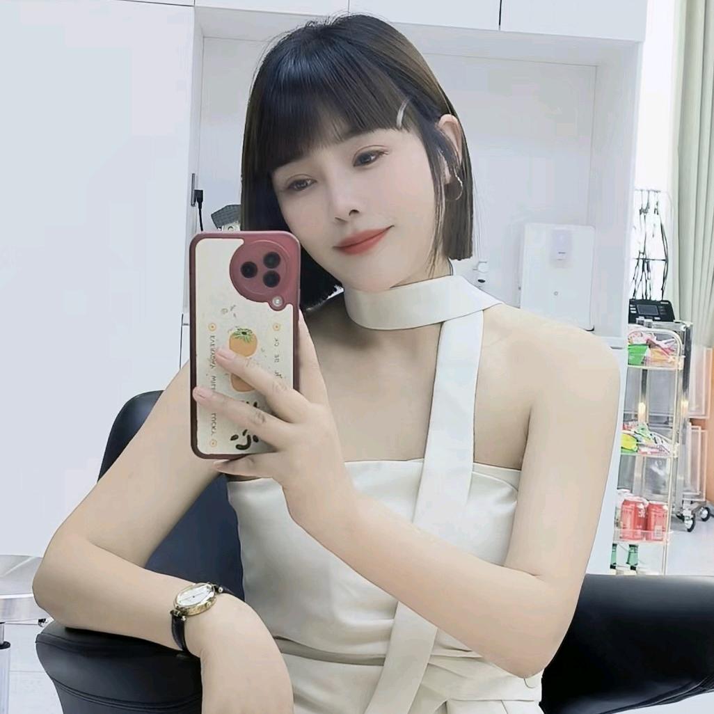 在沙坪坝做脸纪水汪汪的晓晓