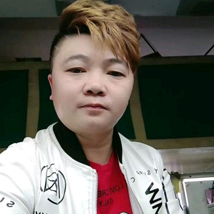 单亲文哥带两女儿《离异》