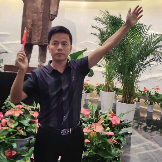三个大学生爸爸爱歌唱