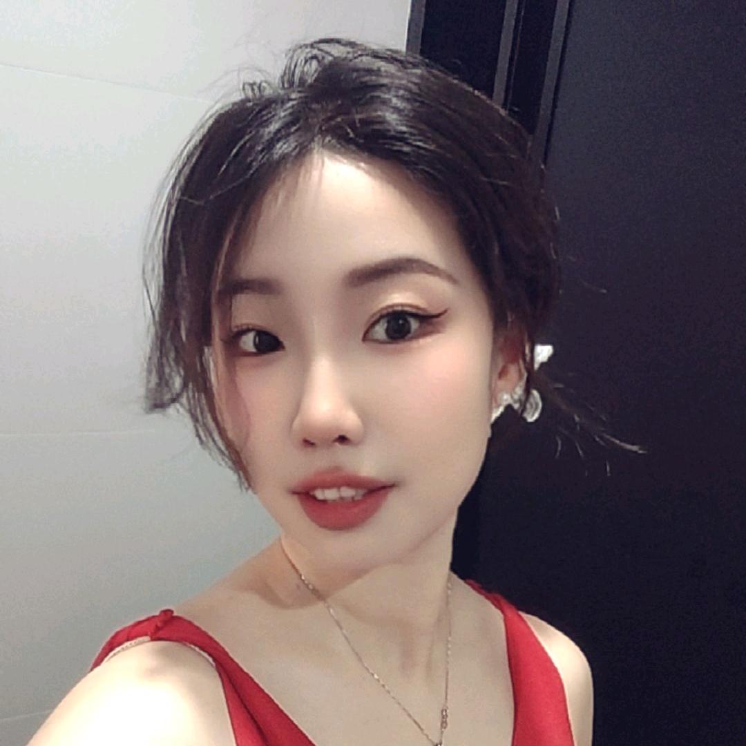 霞霞  （洪湖恩咖男装）