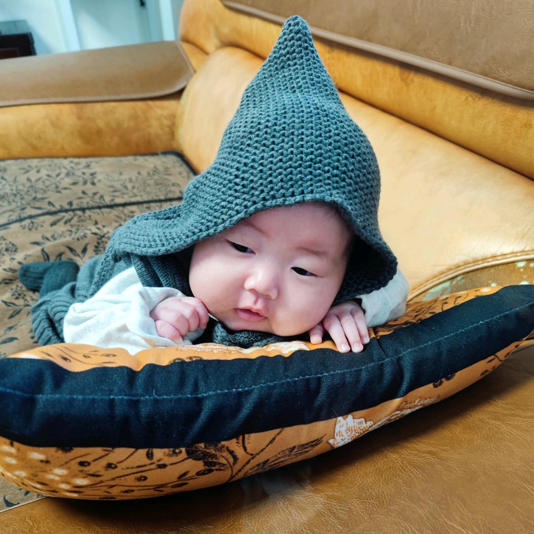 /•᷅•᷄\୭ 是个小baby