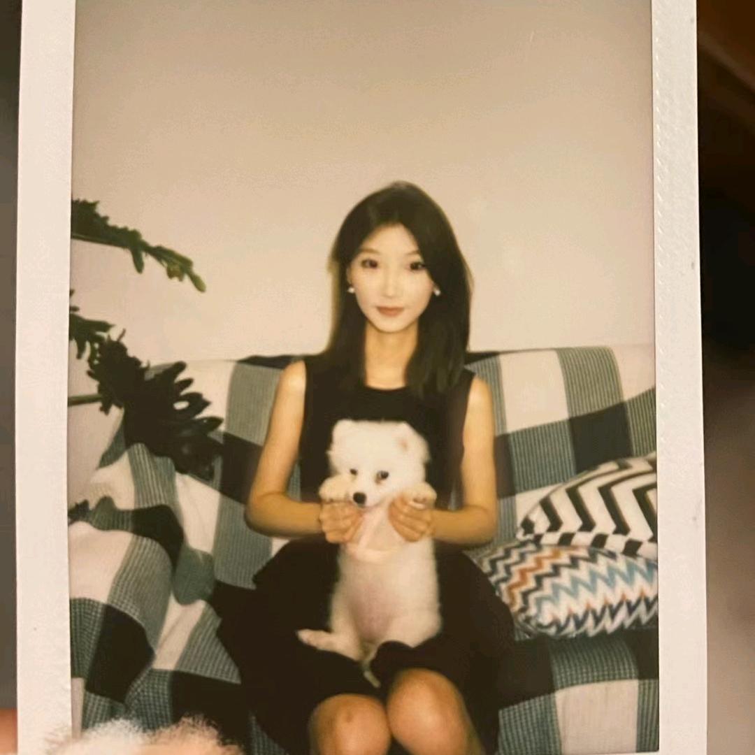 红衣单亲妈妈见过陈老师版商务合作收徒加微