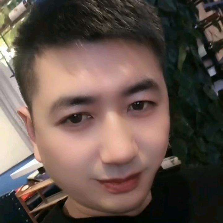 比现实还骨感的男人