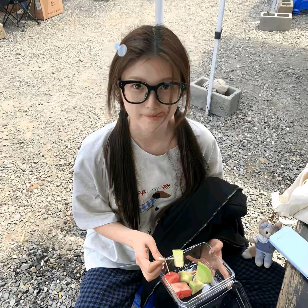 人间自有真情在