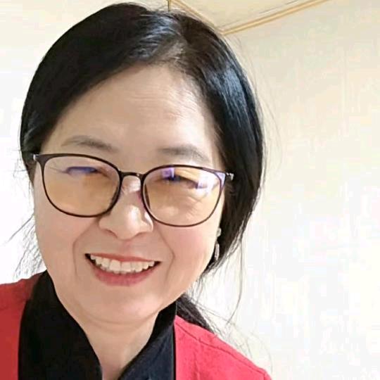 英子😄