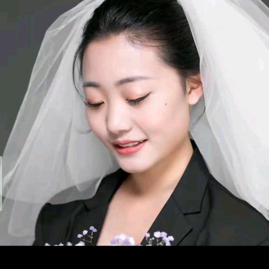 見首不见尾