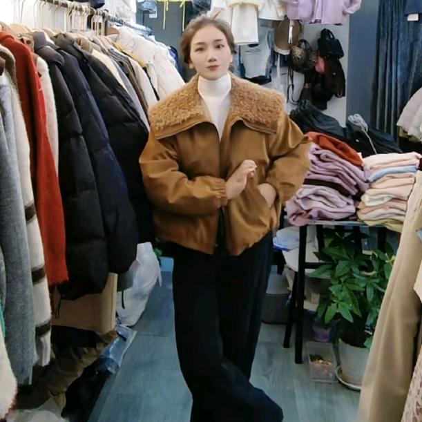 咸宁曼朵女装whx1595