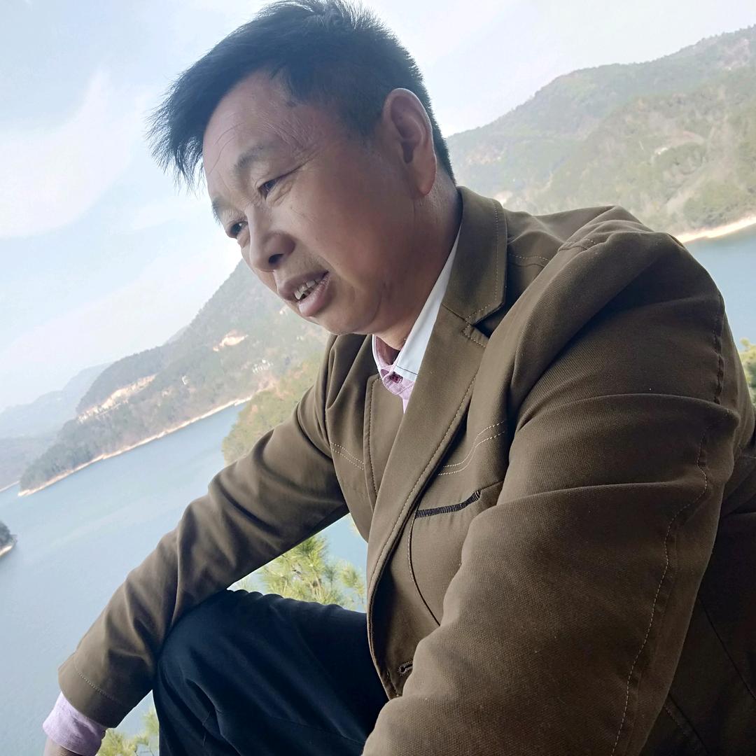 方明歌