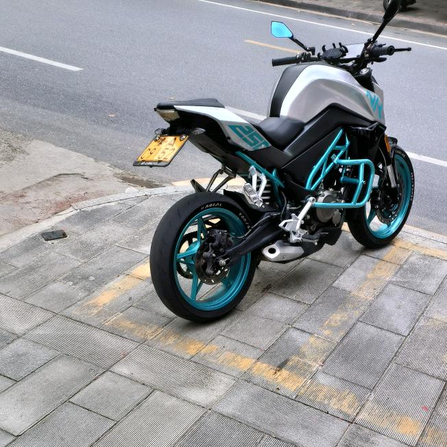 飞哥大英雄