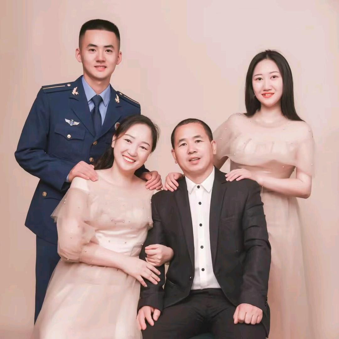 红梅和老王
