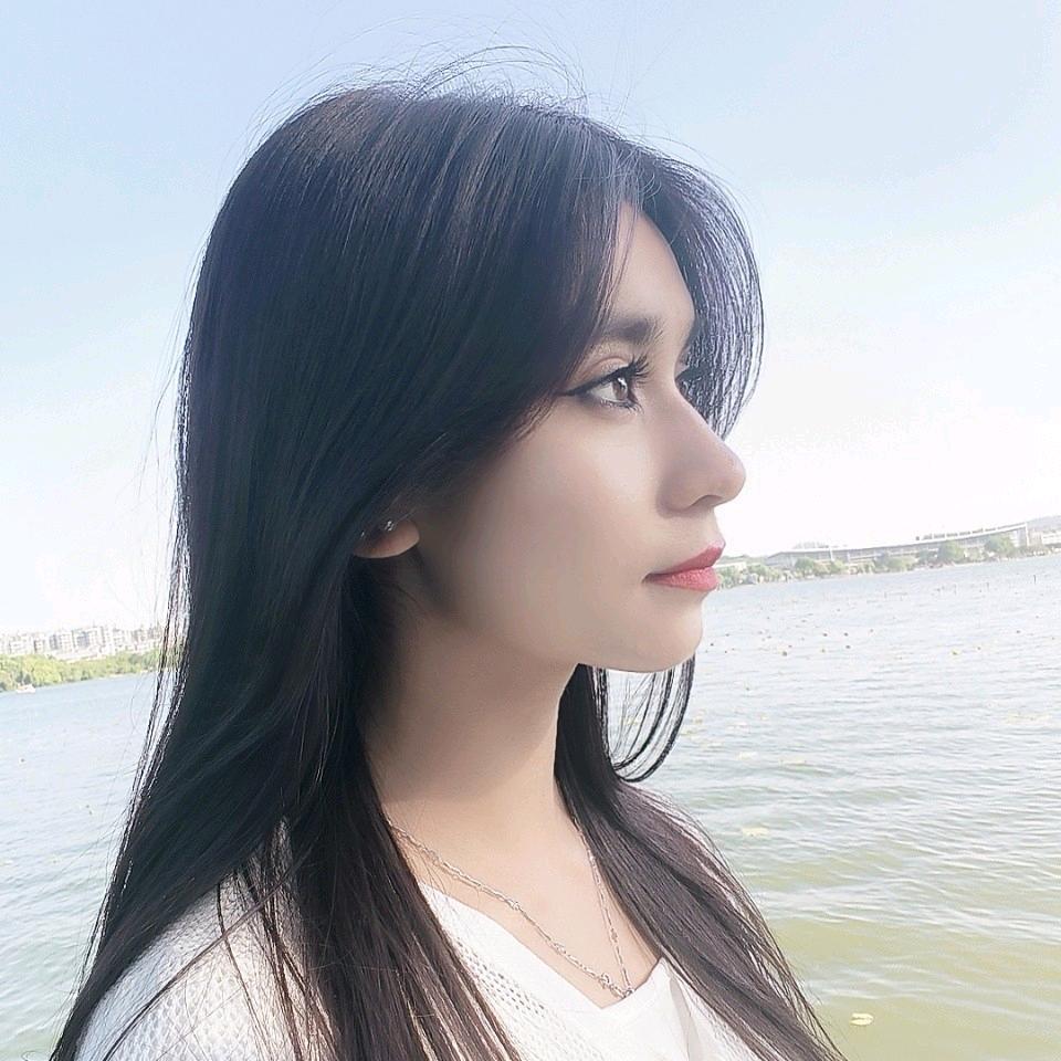 丽亚平湖羽绒服工厂店