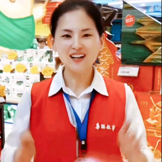 华联超市娜娜姐