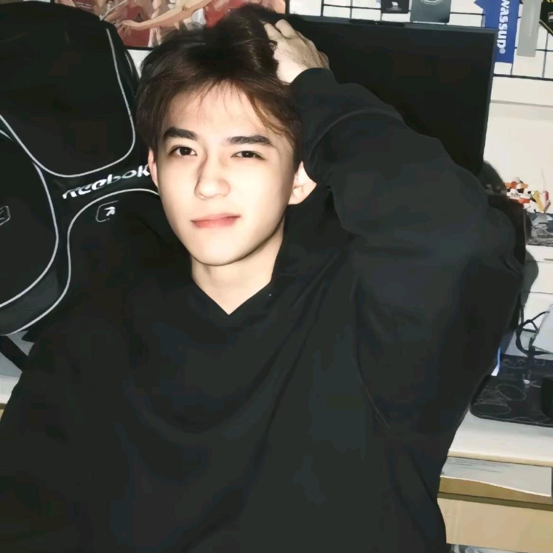 一杯冰美式只加冰