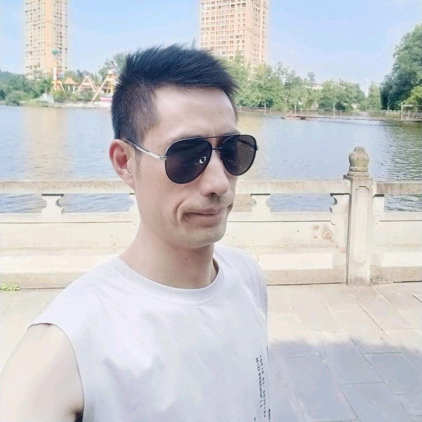 天宏建筑，土建，隧道工程都可以接