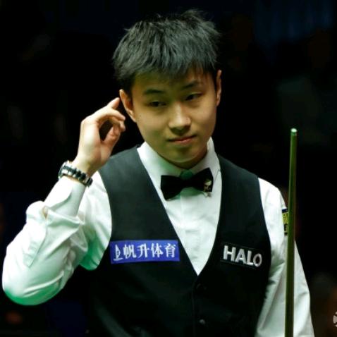 深圳贵冠桌球（龙华店）龙教练