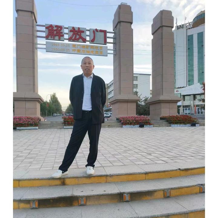 给孙子孙女挣奶粉钱