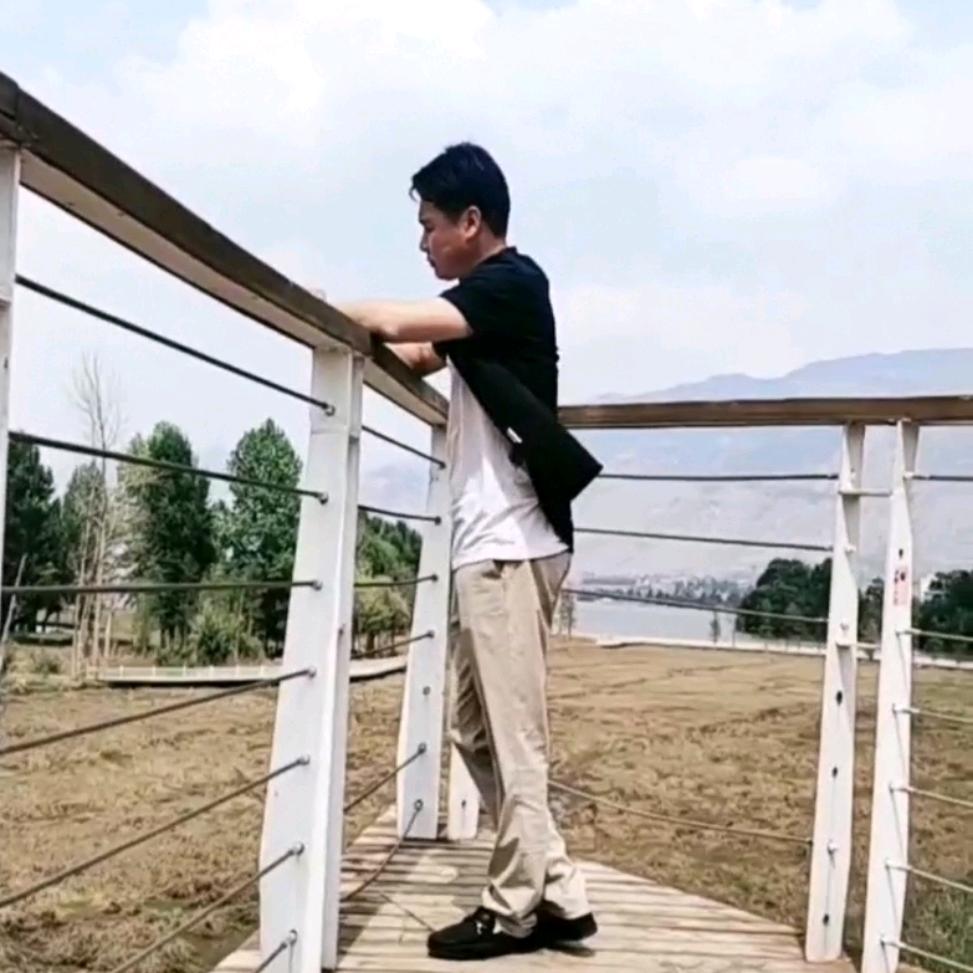 @霄哥