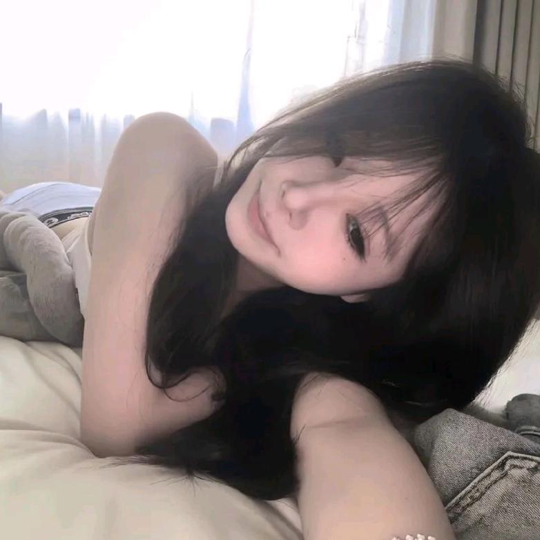 ^露忻眠_