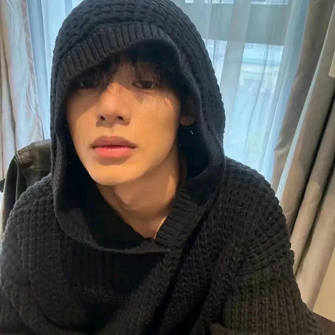 吃不饱就不睡觉