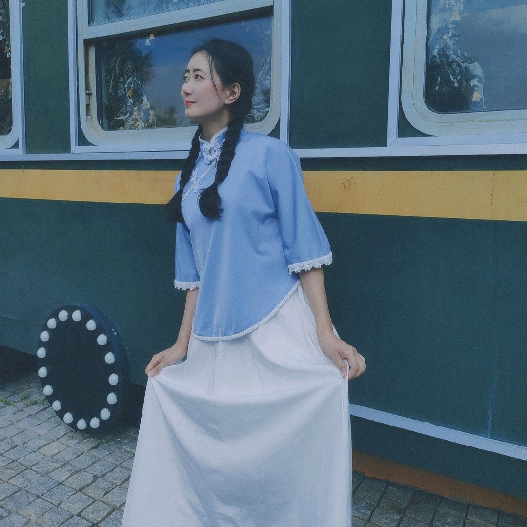 @烟花易冷