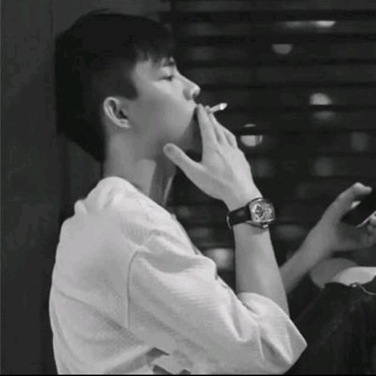 故～人