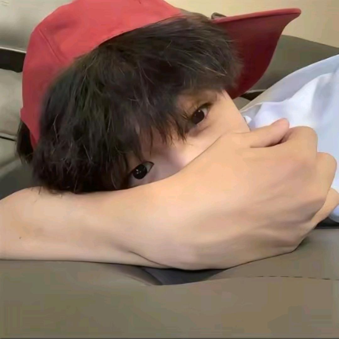 记忆如碳焦黑ฅ