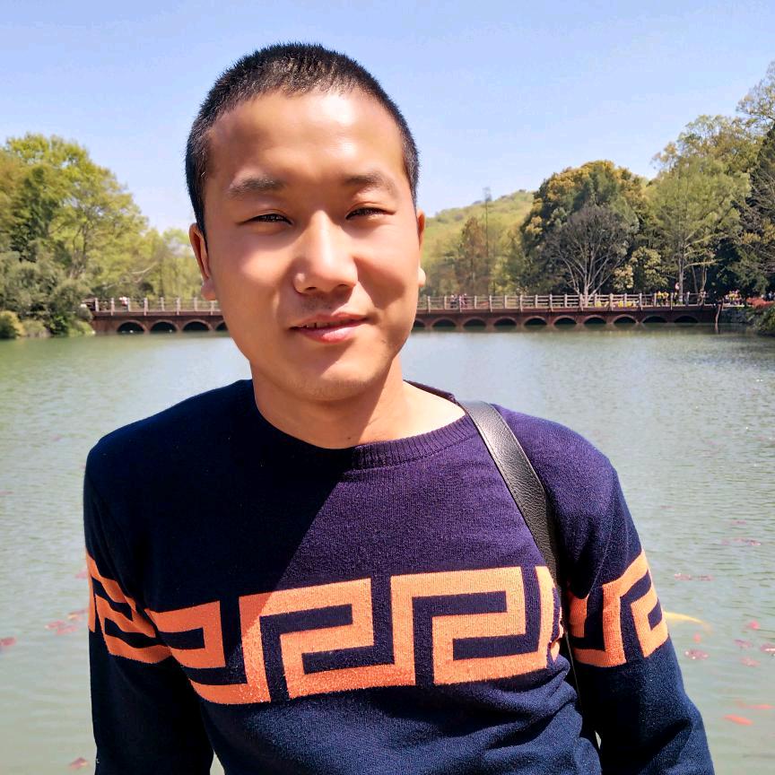 越努力越幸运。