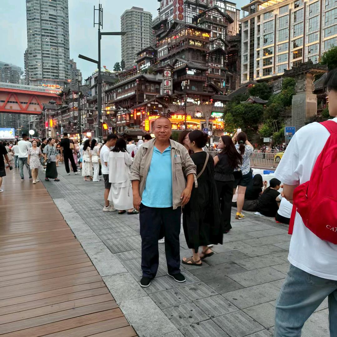 快乐的小老头