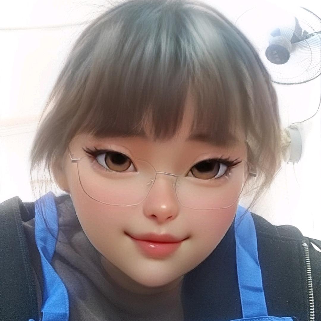 覃  晶