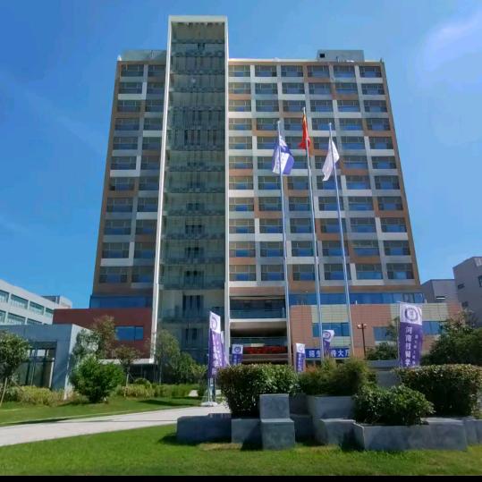 河南公办技师学院（小博学哥）