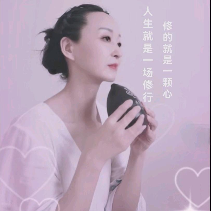 🐂云朵  笑看世间百态