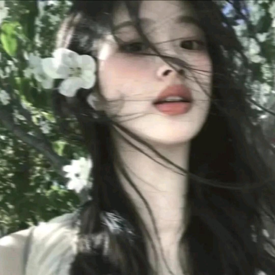 会化妆的早早ﾉ☀