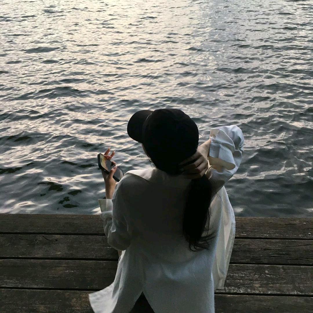 𝓛𝓾𝓬𝓴𝔂 💭