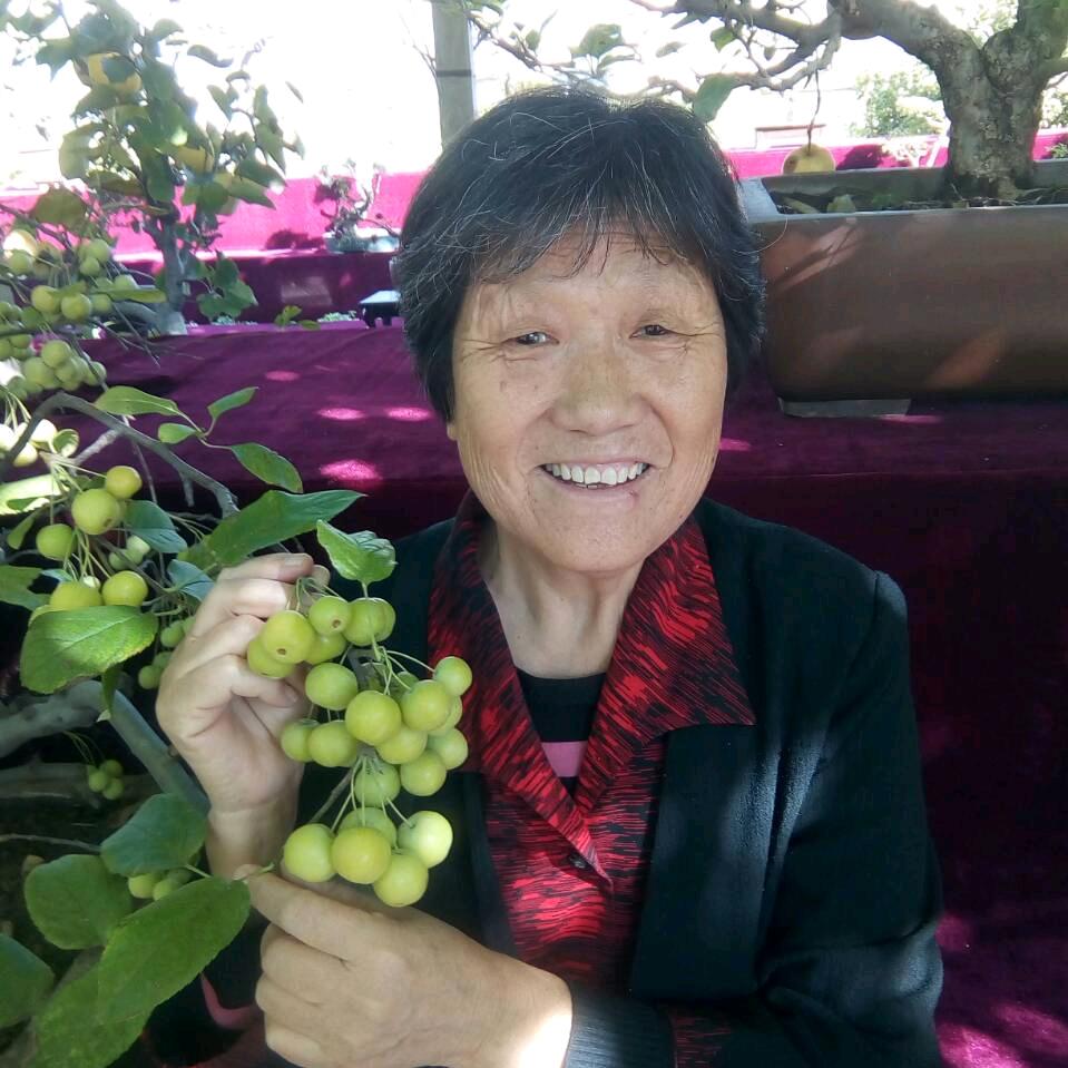 马利亚（蒙恩姐的小号）每晚19：00直播