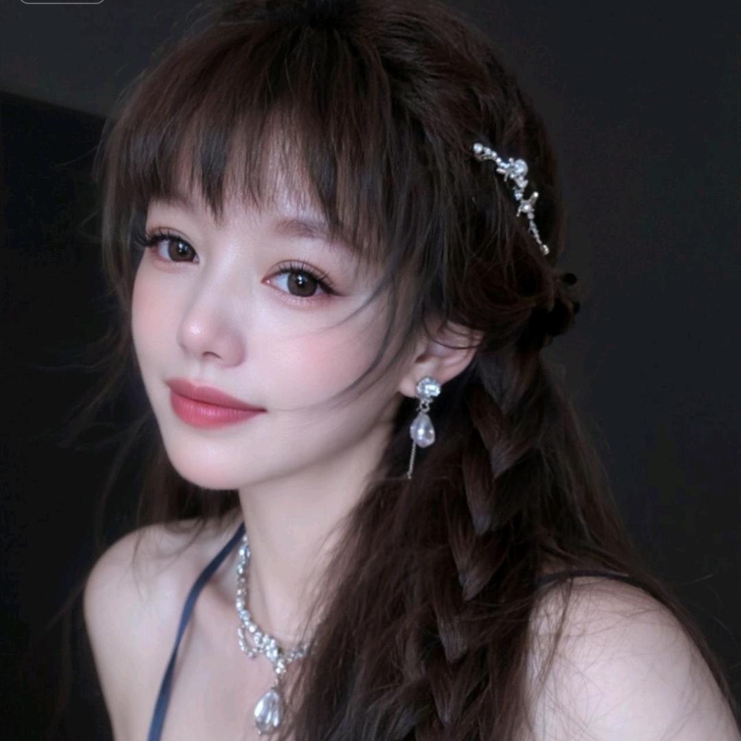 小酒窝忻晶阚百货
