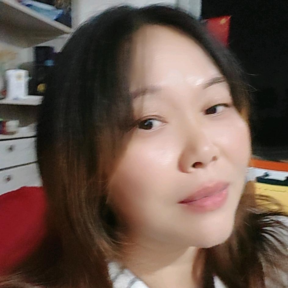 天边红霞