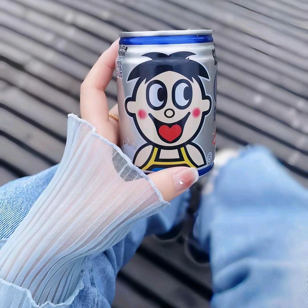 LI婷