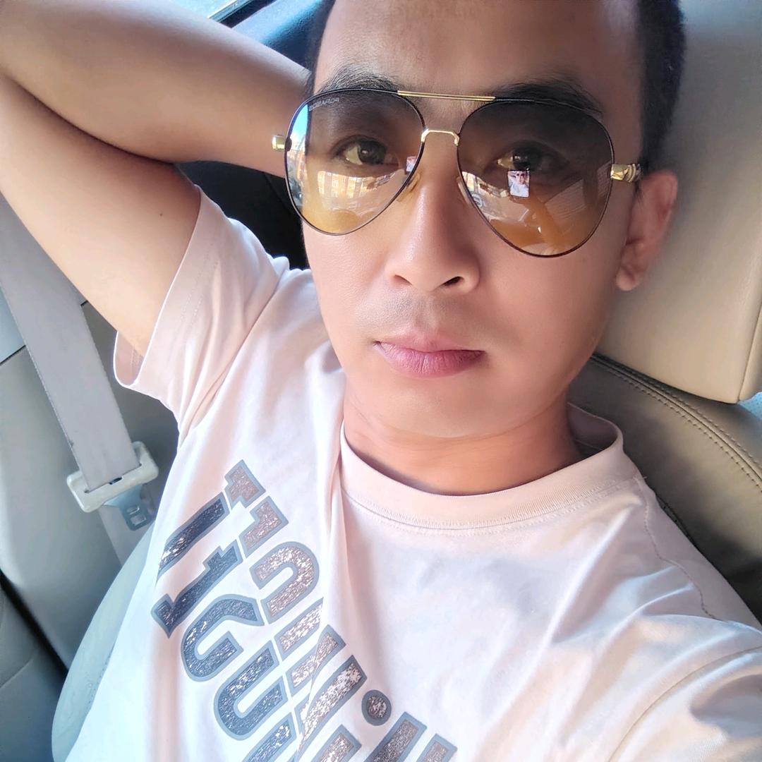 河道水生物调查员